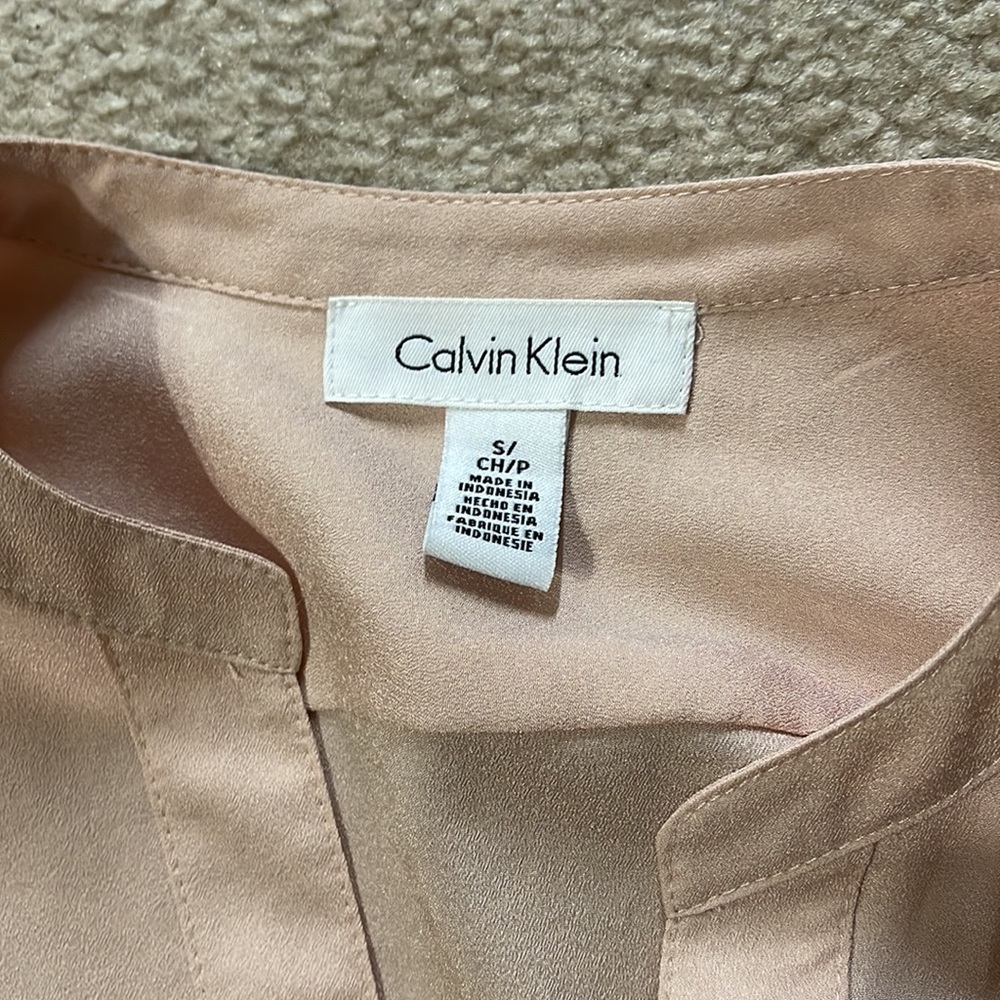 Calvin Klein button down blouse - Picture 2 of 9